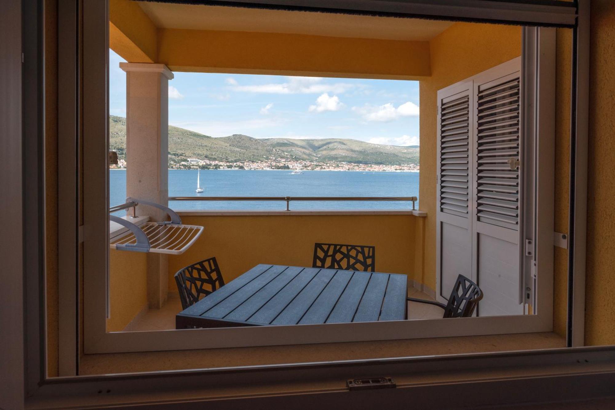 Lavanda Residence With Heated Pool Trogir Split Donji Okrug  المظهر الخارجي الصورة