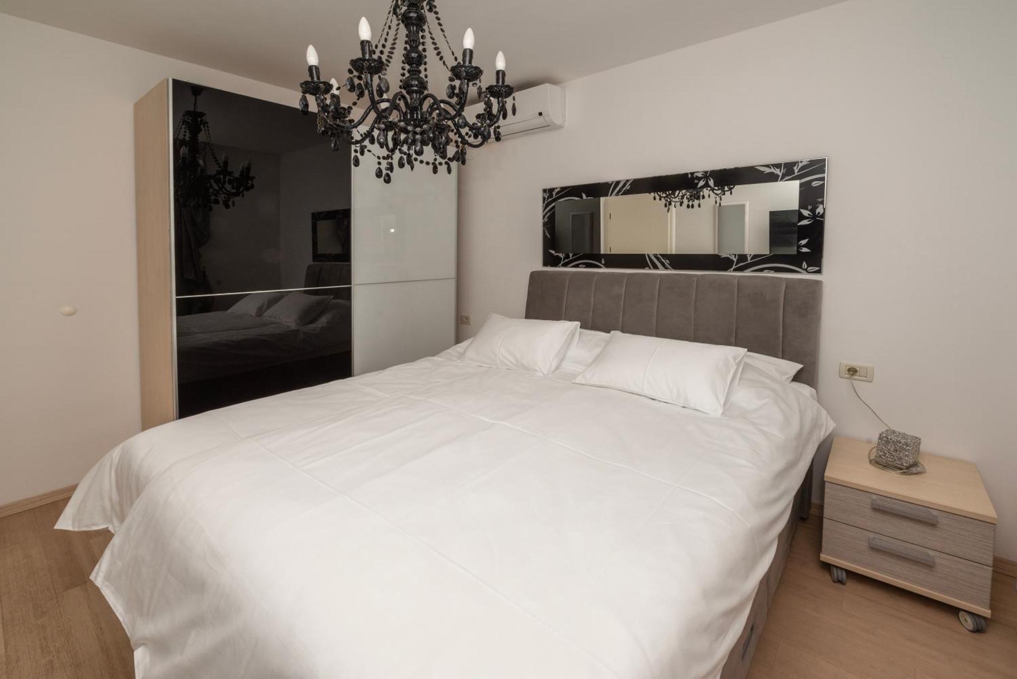 Lavanda Residence With Heated Pool Trogir Split Donji Okrug  المظهر الخارجي الصورة