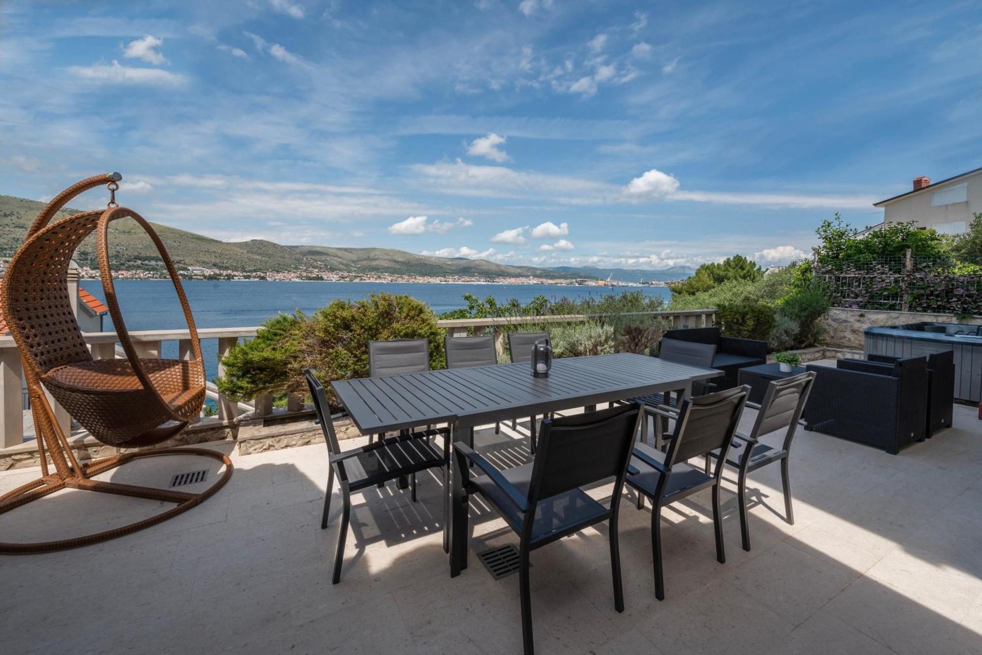 Lavanda Residence With Heated Pool Trogir Split Donji Okrug  المظهر الخارجي الصورة