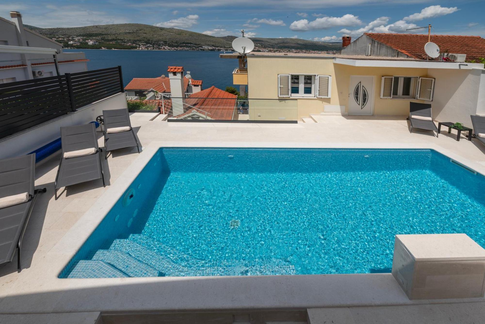 Lavanda Residence With Heated Pool Trogir Split Donji Okrug  المظهر الخارجي الصورة