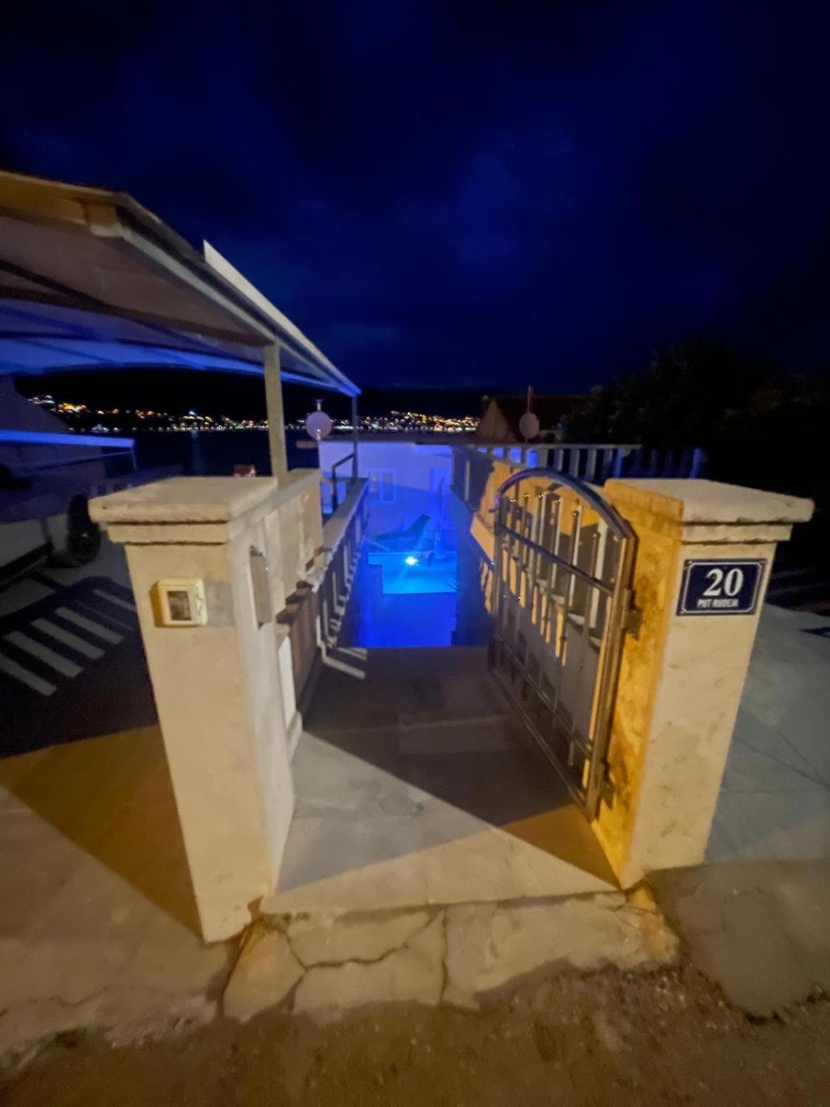 Lavanda Residence With Heated Pool Trogir Split Donji Okrug  المظهر الخارجي الصورة