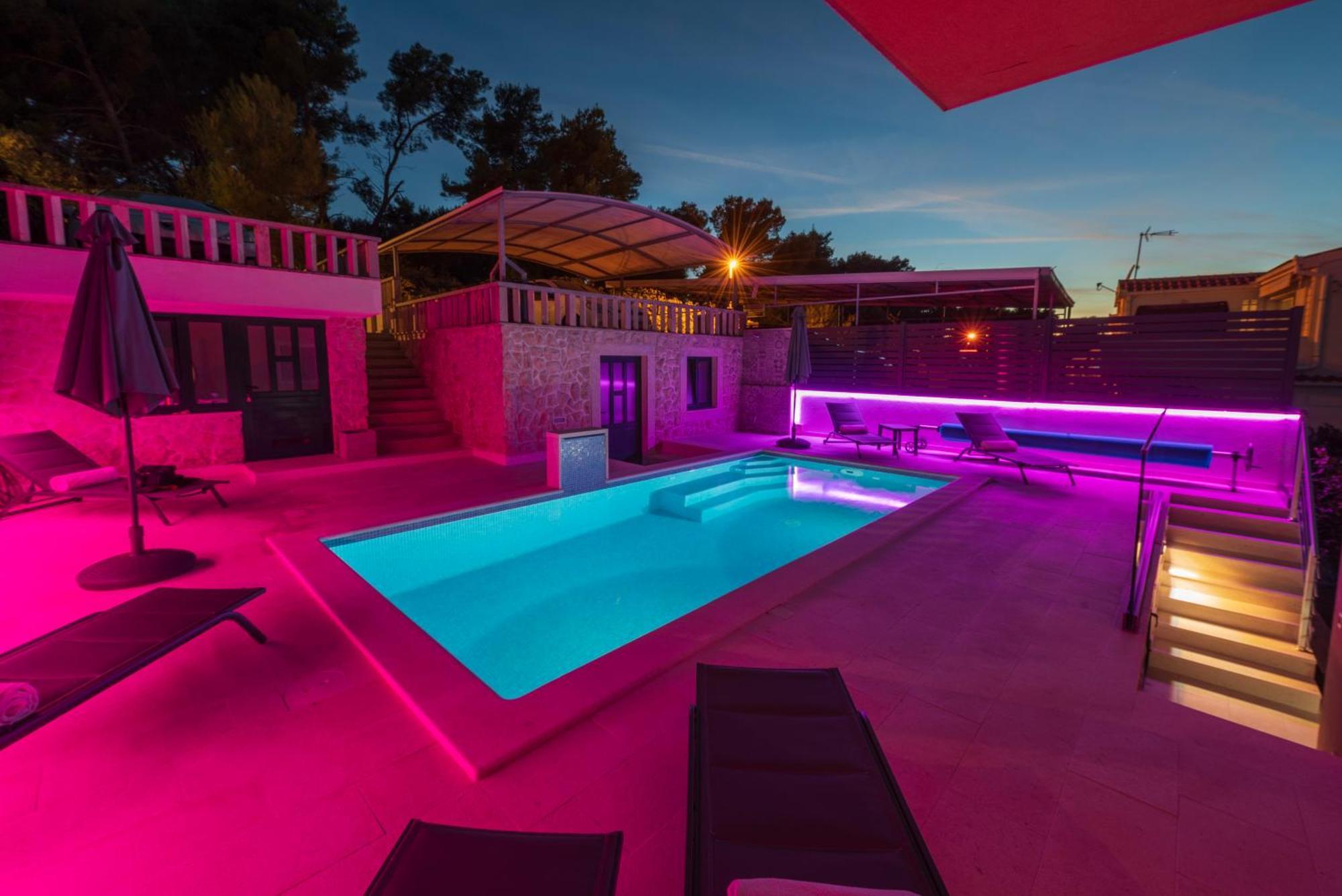 Lavanda Residence With Heated Pool Trogir Split Donji Okrug  المظهر الخارجي الصورة