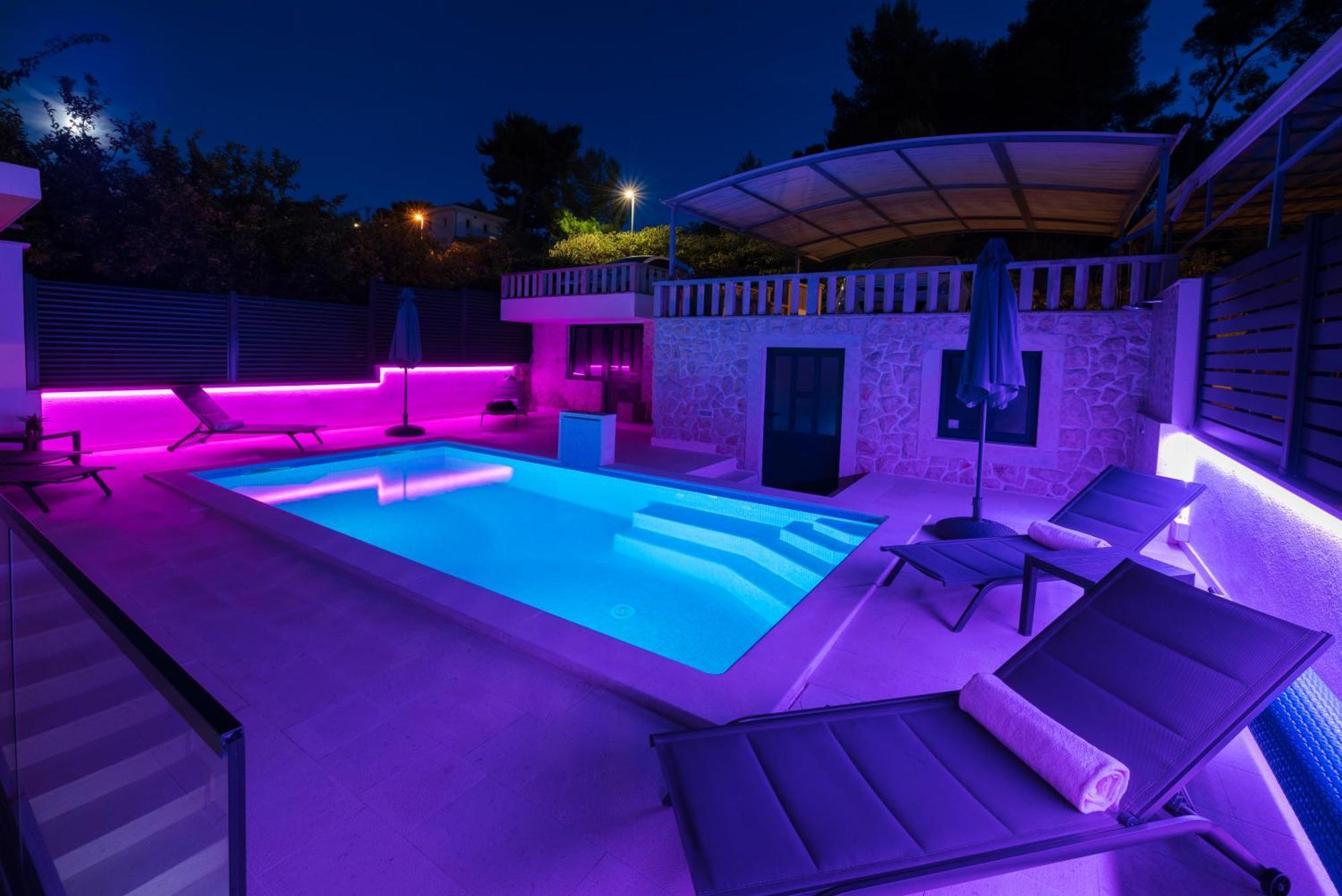 Lavanda Residence With Heated Pool Trogir Split Donji Okrug  المظهر الخارجي الصورة