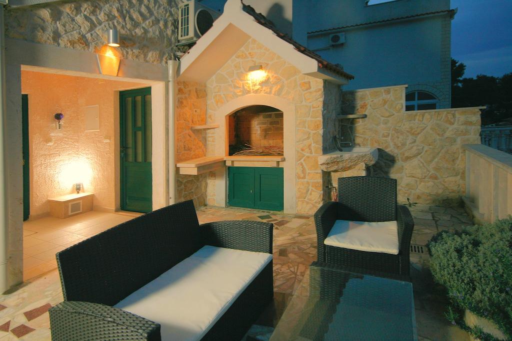 Lavanda Residence With Heated Pool Trogir Split Donji Okrug  المظهر الخارجي الصورة